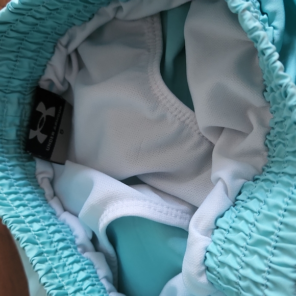 Under Armour, Swim Trunks with Liner, Boys Sz 5, 100% Polyester, Machine Washabl - Picture 6 of 7